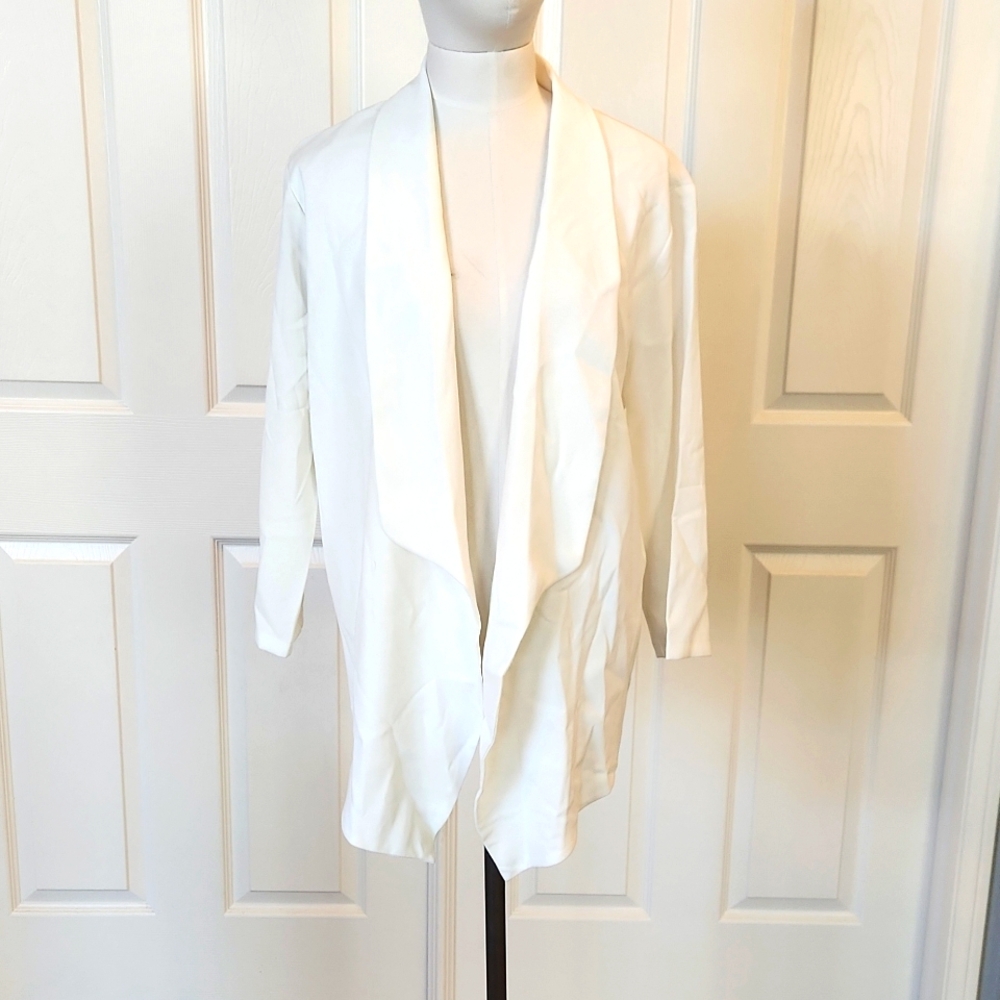 Le Liz Ivory colored sweater